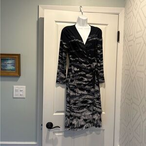 BCBGMaxAzria Midnight Navy Adele Graphic Print Wrap Dress Medium
